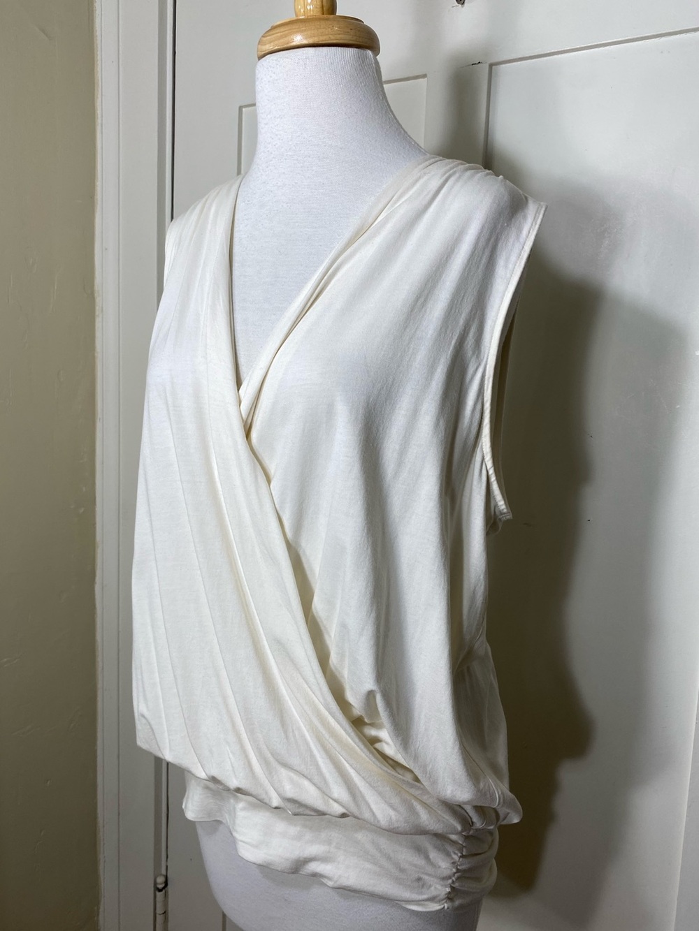 Garnet Hill Ivory Sleeveless Organic Pima Cotton Surplice Blouse Top